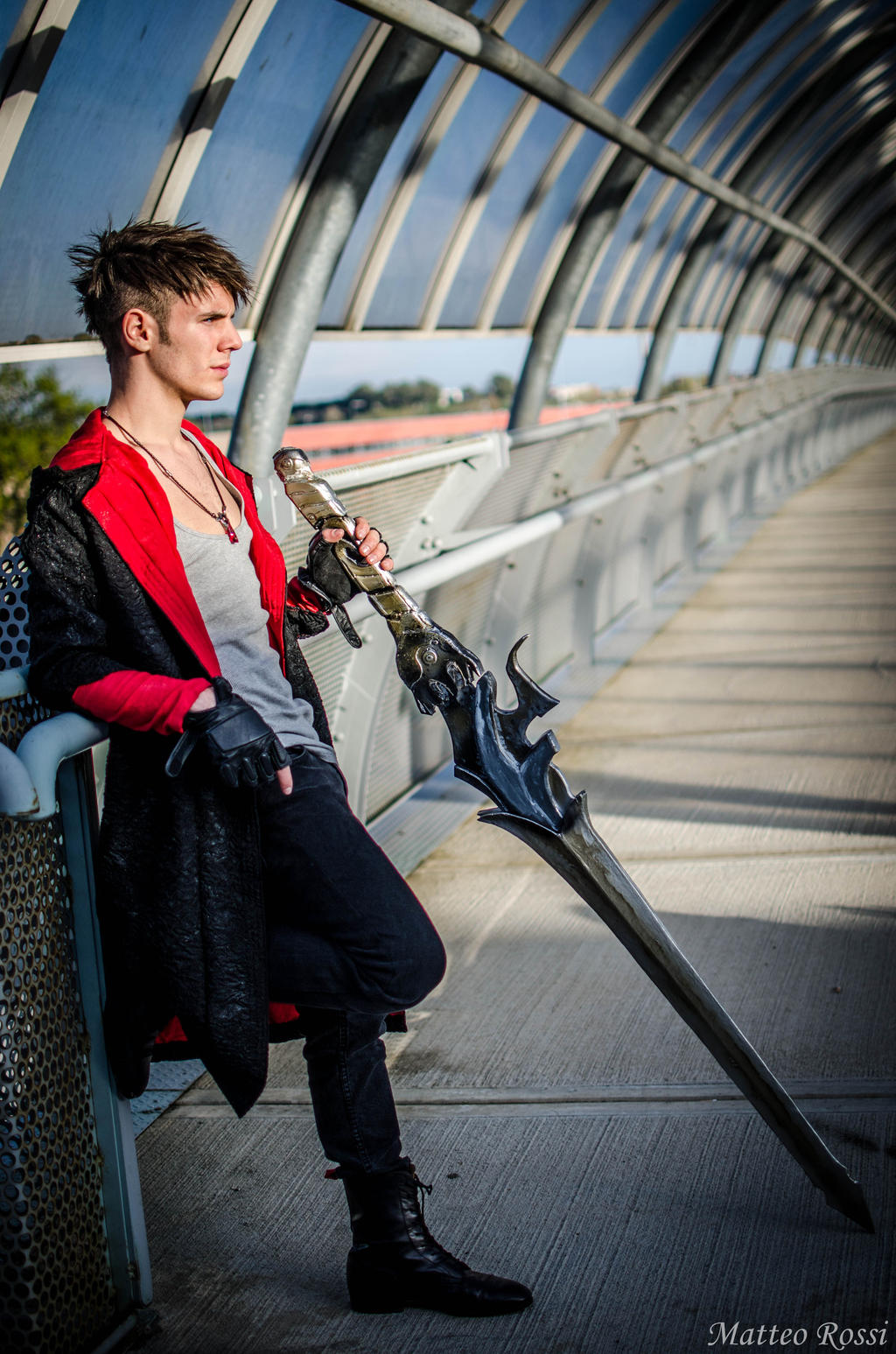 dante_dmc_5_cosplay_by_gnefilim-d628mgc.jpg