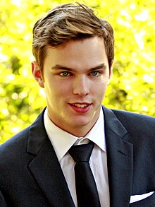 220px-Nicholas_Hoult_2009.jpg